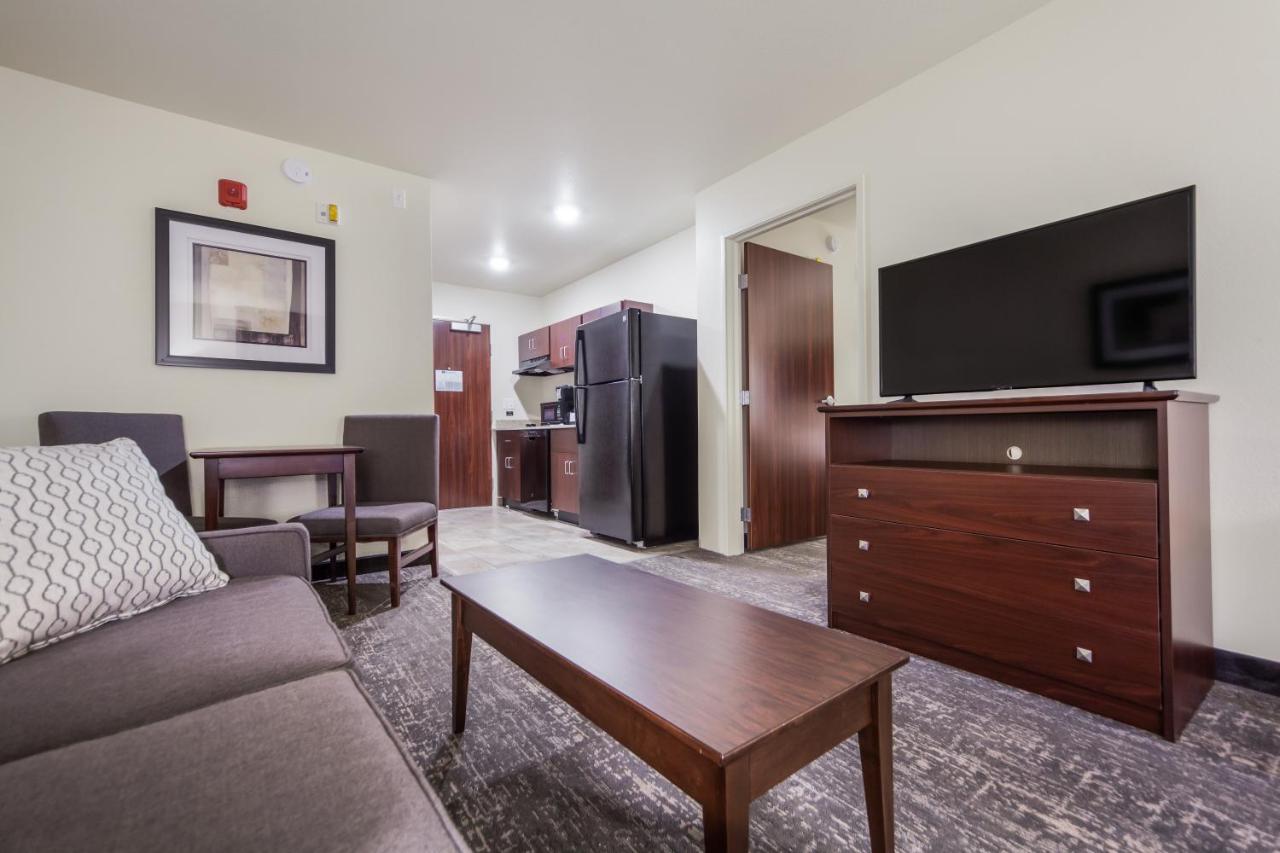 Cobblestone & - Hotel
